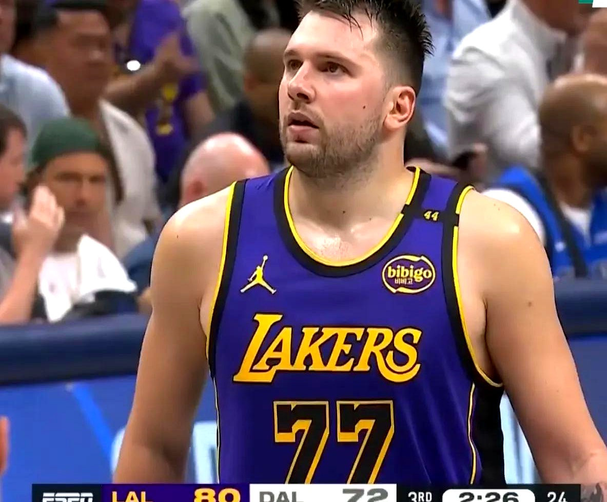 关于奇才轻取立陶宛男篮，东契奇完成帽子戏法的信息