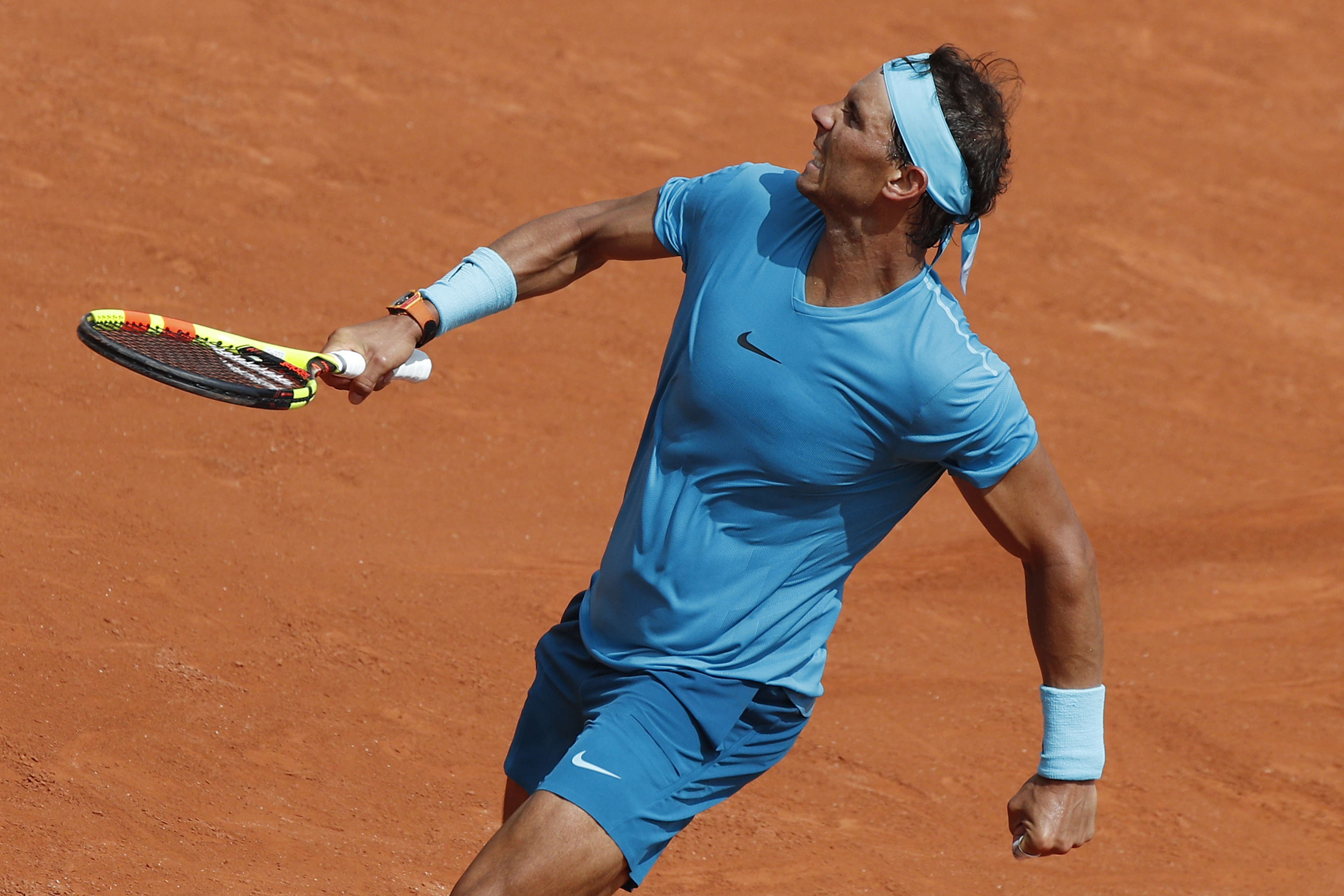 包含世界网球队轻取法国网球队，纳达尔一己之力扛起全队的词条