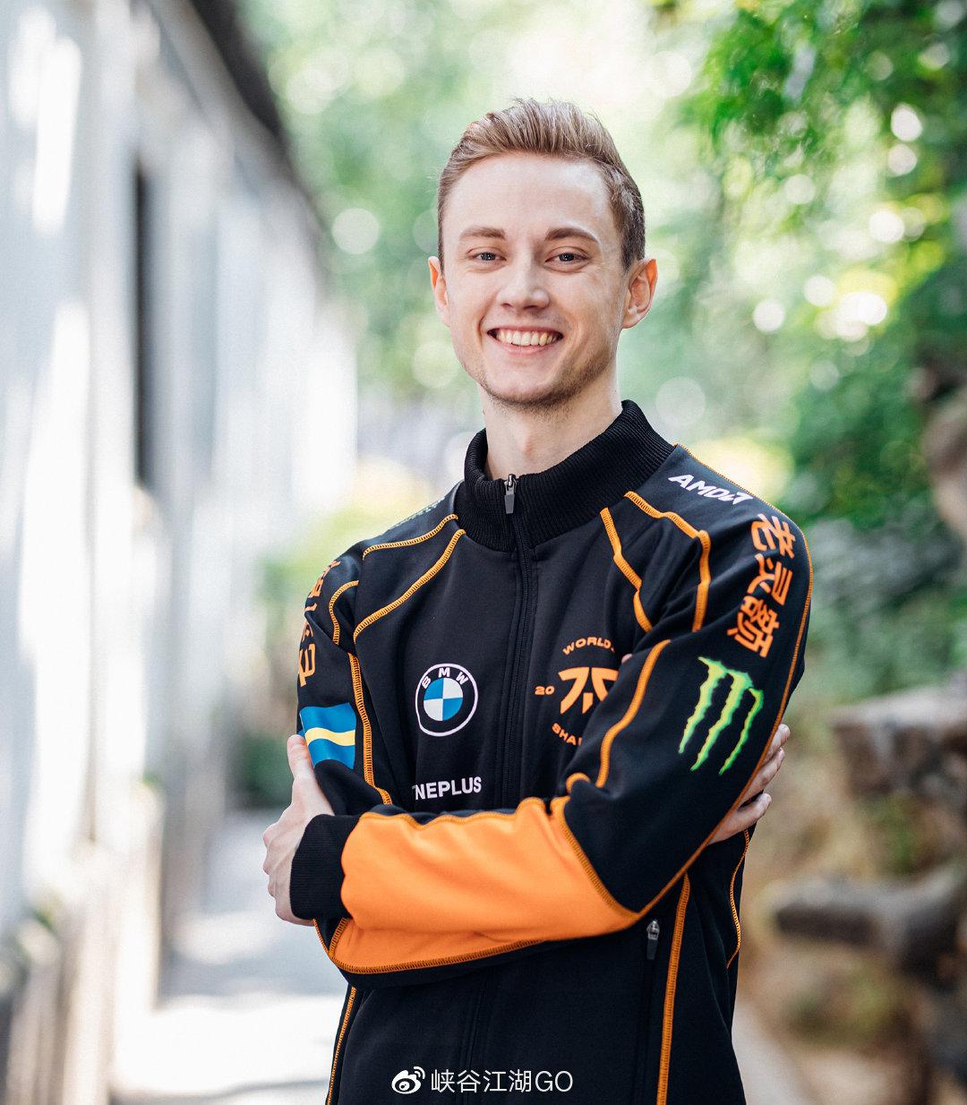 关于TES血洗BRO,ShowMaker三分雨点燃全场的信息 关于TES血洗BRO,ShowMaker三分雨点燃全场的信息