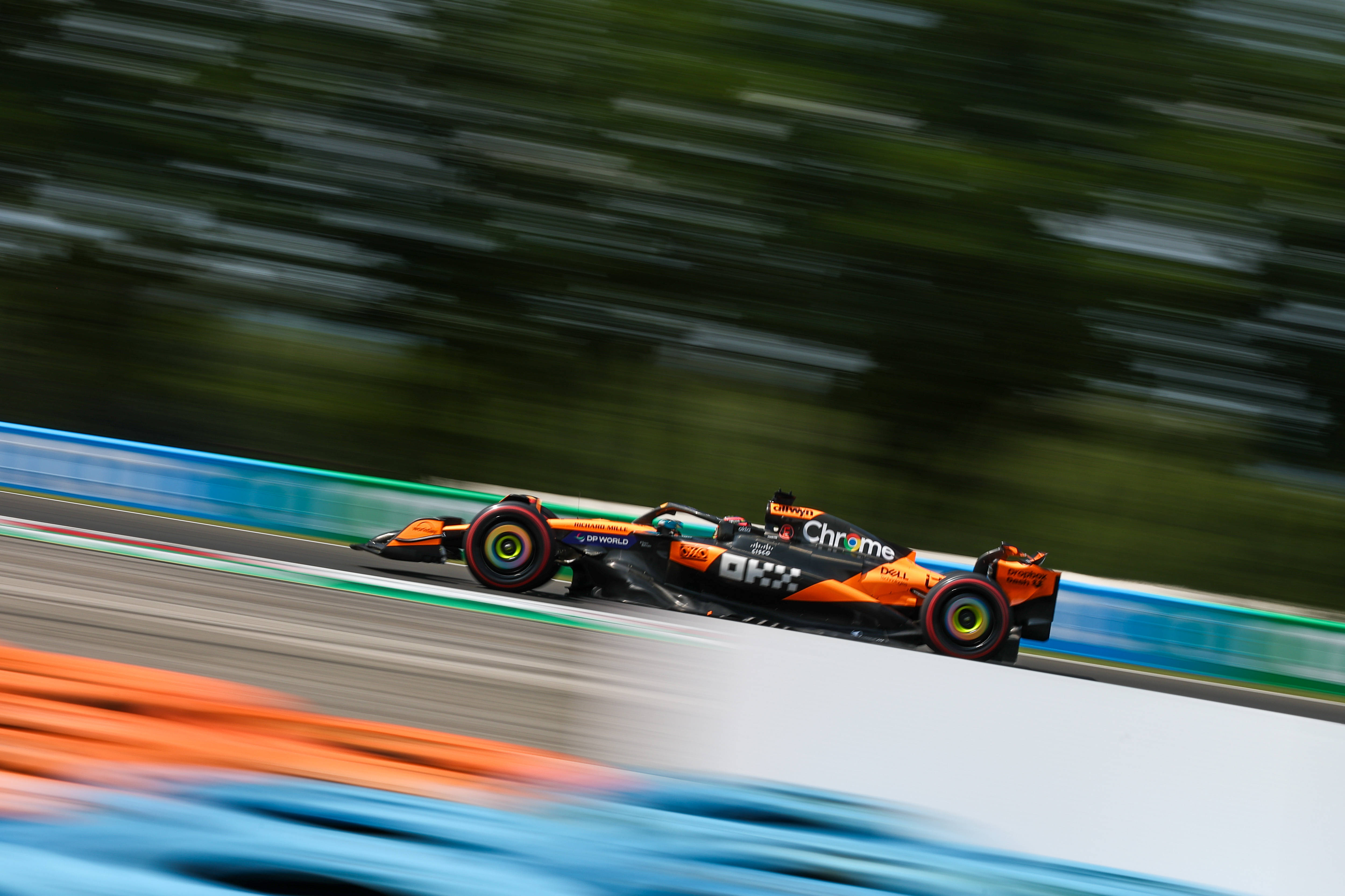 雷诺车队完胜法拉利，汉密尔顿状态火热