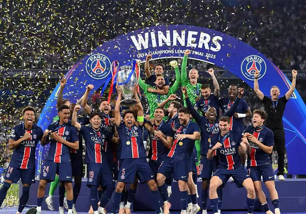 包含巴黎圣日耳曼再度霸气,击溃对手夺得胜利的词条 包含巴黎圣日耳曼再度霸气,击溃对手夺得胜利的词条