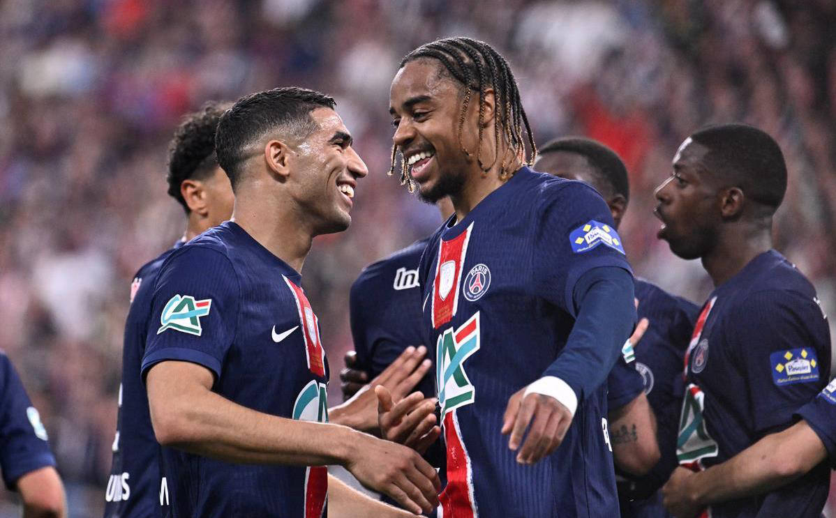 包含巴黎圣日耳曼再度霸气,击溃对手夺得胜利的词条 包含巴黎圣日耳曼再度霸气,击溃对手夺得胜利的词条