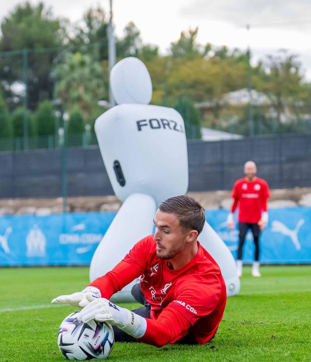 马赛球队遭遇连败，欧洲强队反击法甲垄断的简单介绍