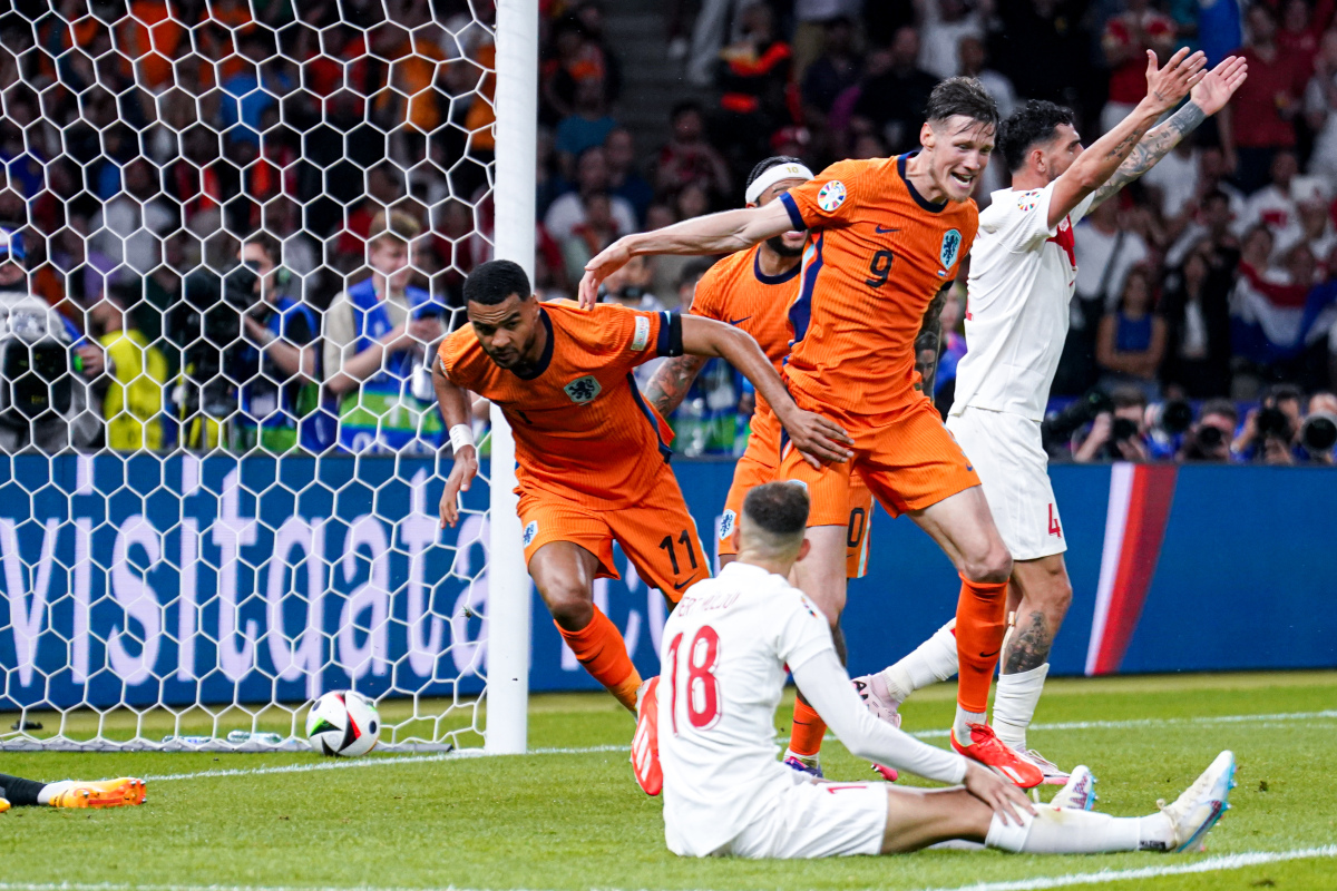 关于荷兰轻取乌克兰,欧洲国家联赛激情四射对决的信息 关于荷兰轻取乌克兰,欧洲国家联赛激情四射对决的信息