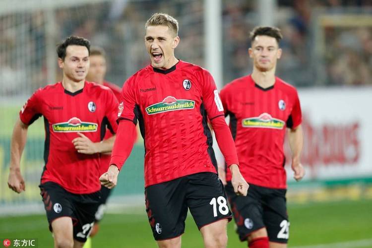 包含法兰克福赢球在望，客场斩获胜利的词条