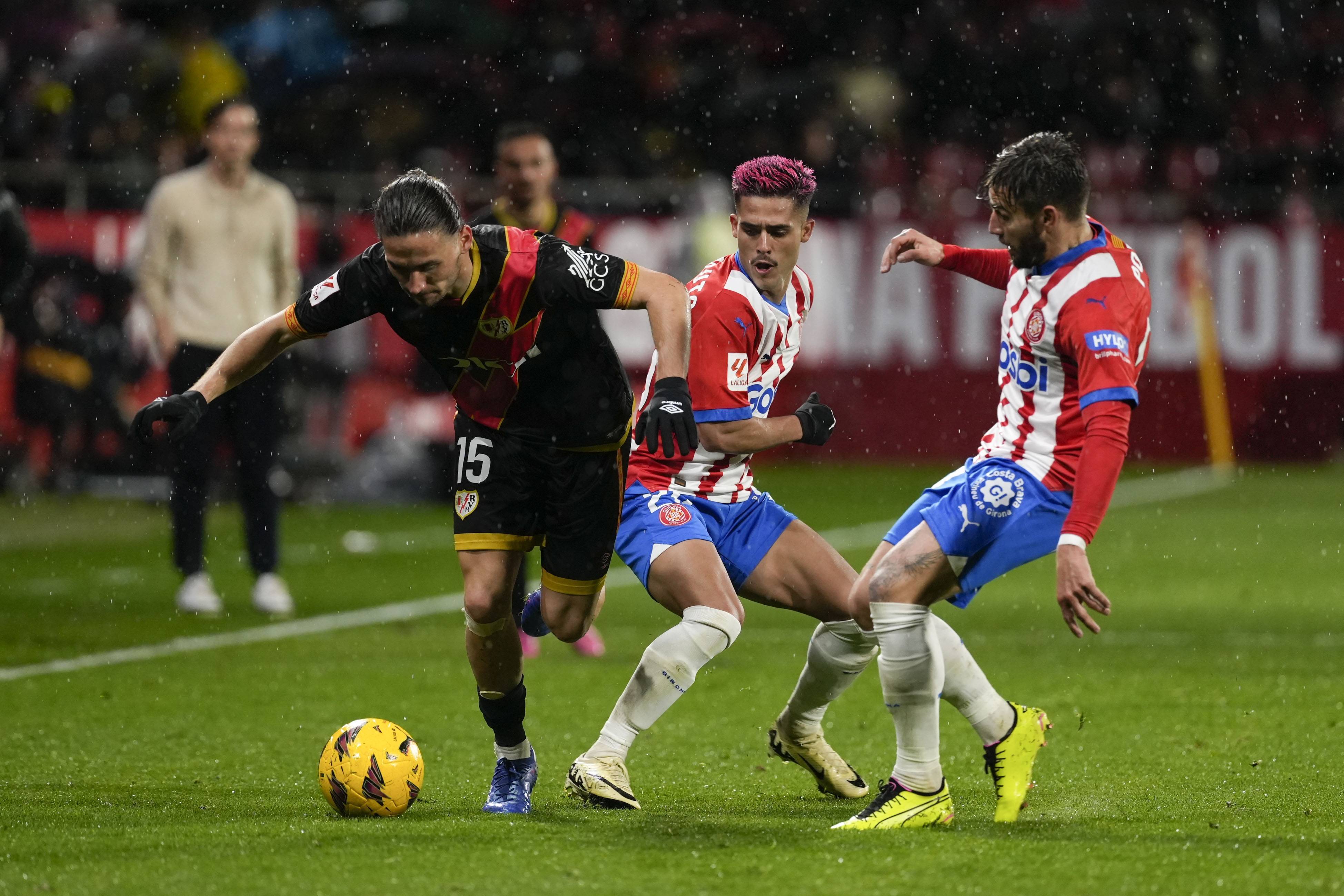 红牛二队逆转迈凯伦，勒克莱尔状态火热的简单介绍