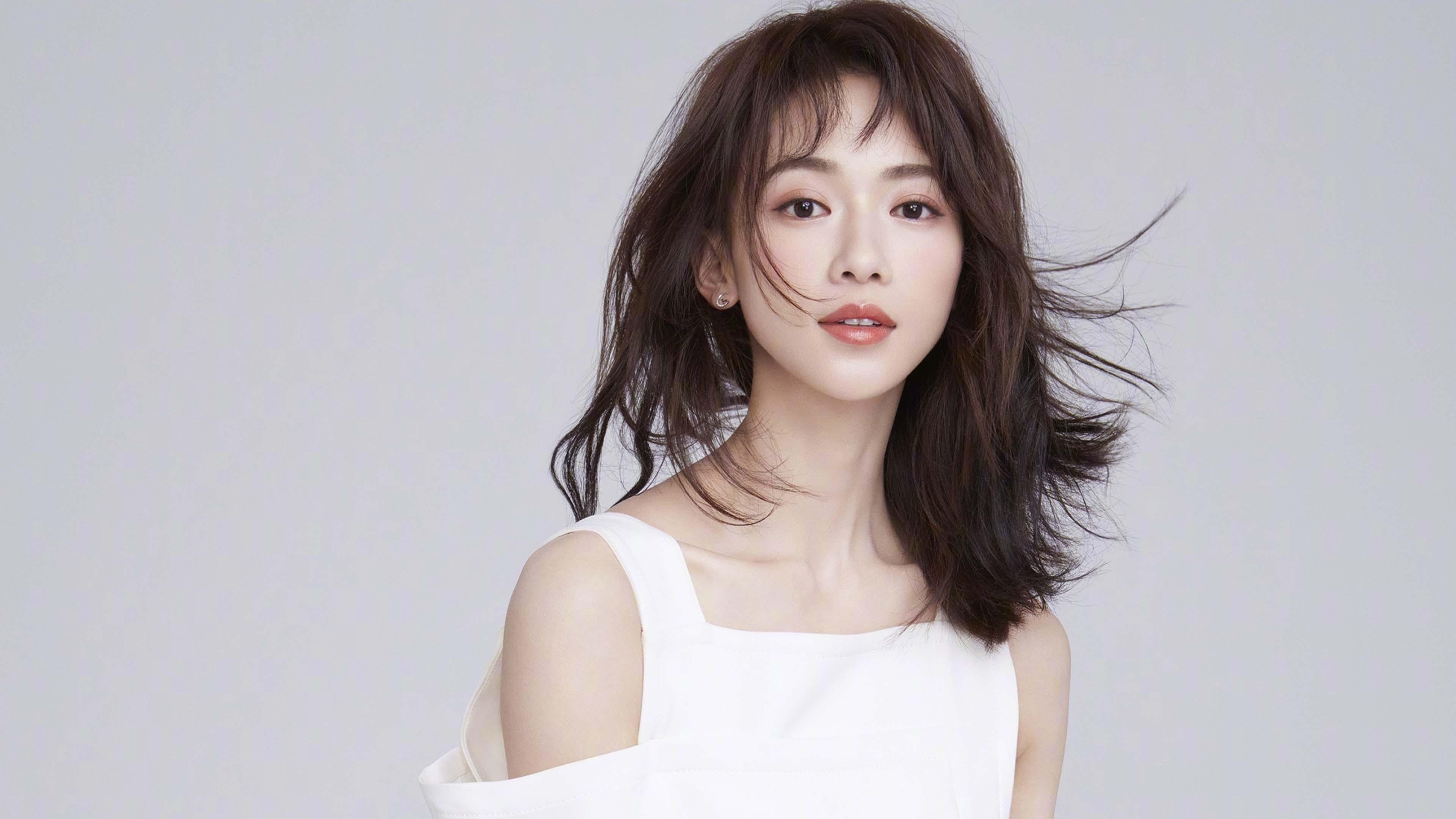 爱德华兹独舞费城之夜，个人能力撕裂防线，76人完胜热火显冠军相