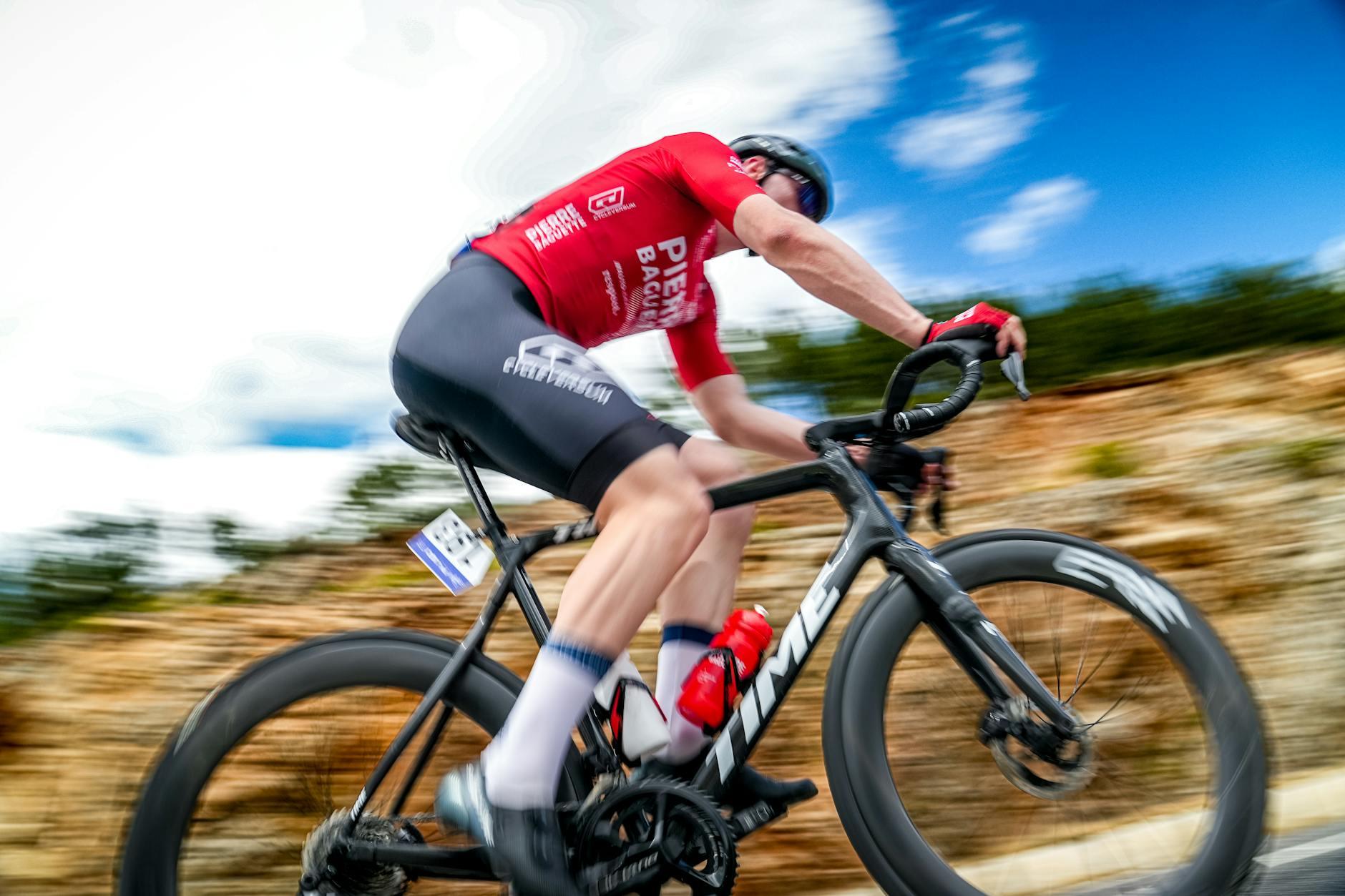 包含老骑士老将重回巅峰，展现出色表现的词条